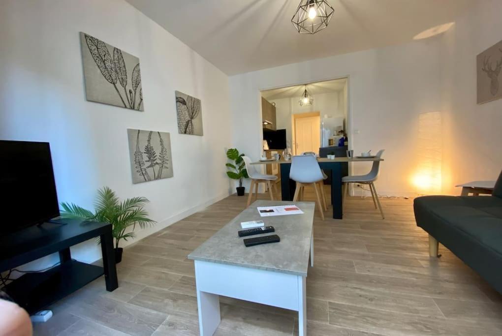 Le Carmen - Terrace - Garage Apartment Nîmes Exterior foto